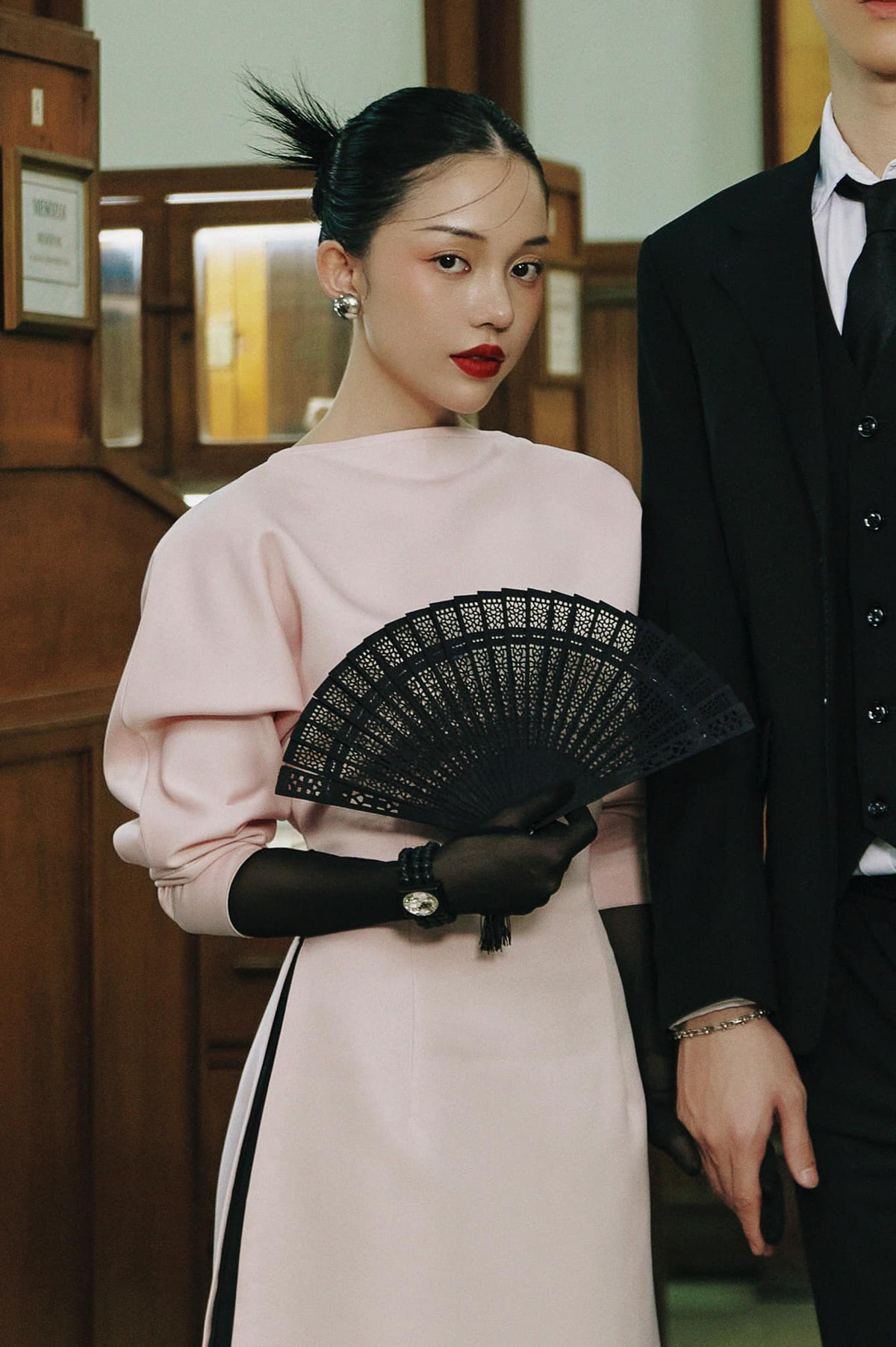 Mối tình kéo dài vài tháng, trong chừng ấy thời gian đủ để nữ streamer nhận ra rằng: "Sự dễ tính của mình khiến mối quan hệ kiểu một người chỉ cho và mình chỉ nhận...