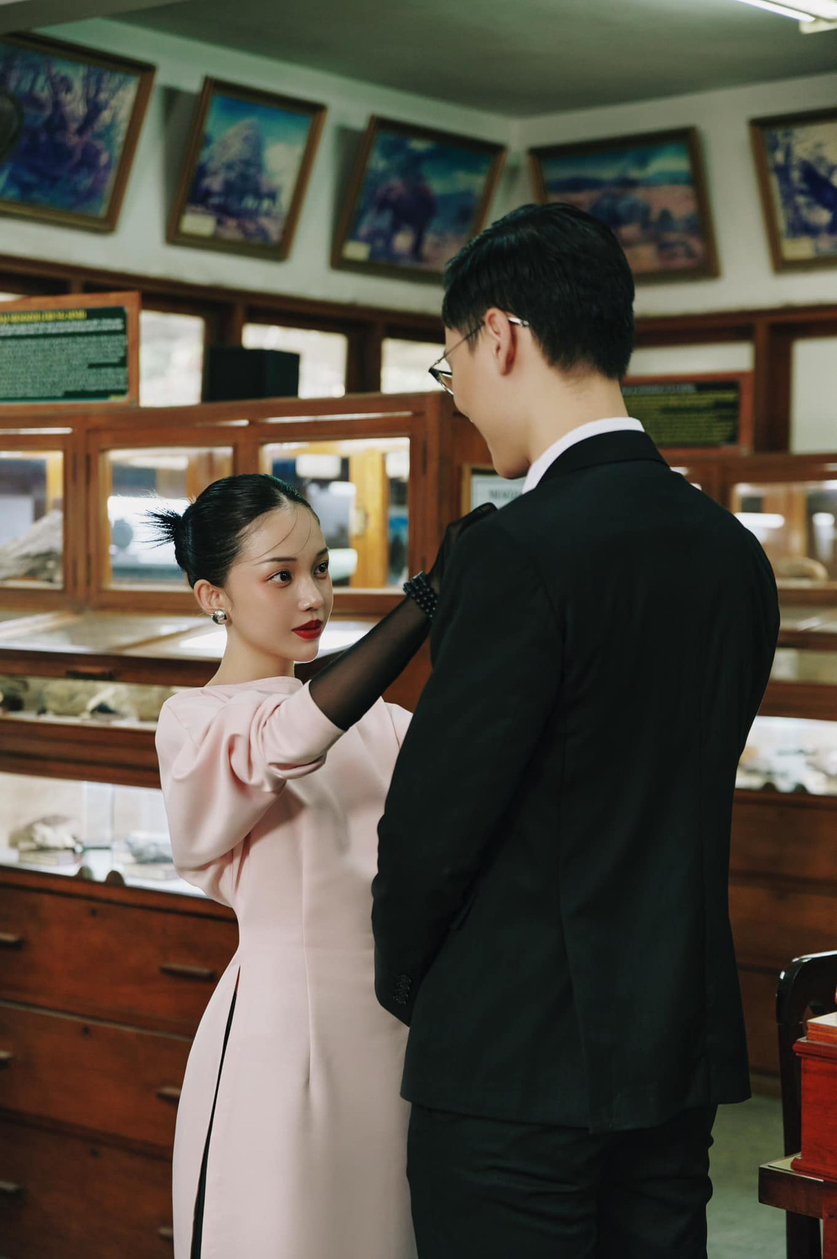 Tất cả những ngày kỉ niệm sau đó, mình luôn là chuẩn bị, từ đồ ăn, quà handmade, cả những món quà giá trị dành cho bạn ý còn bạn ý thì thật sự là đến một bông hoa đều không có" - Linh Ngọc Đàm nhận thấy bản thân không được trân trọng.