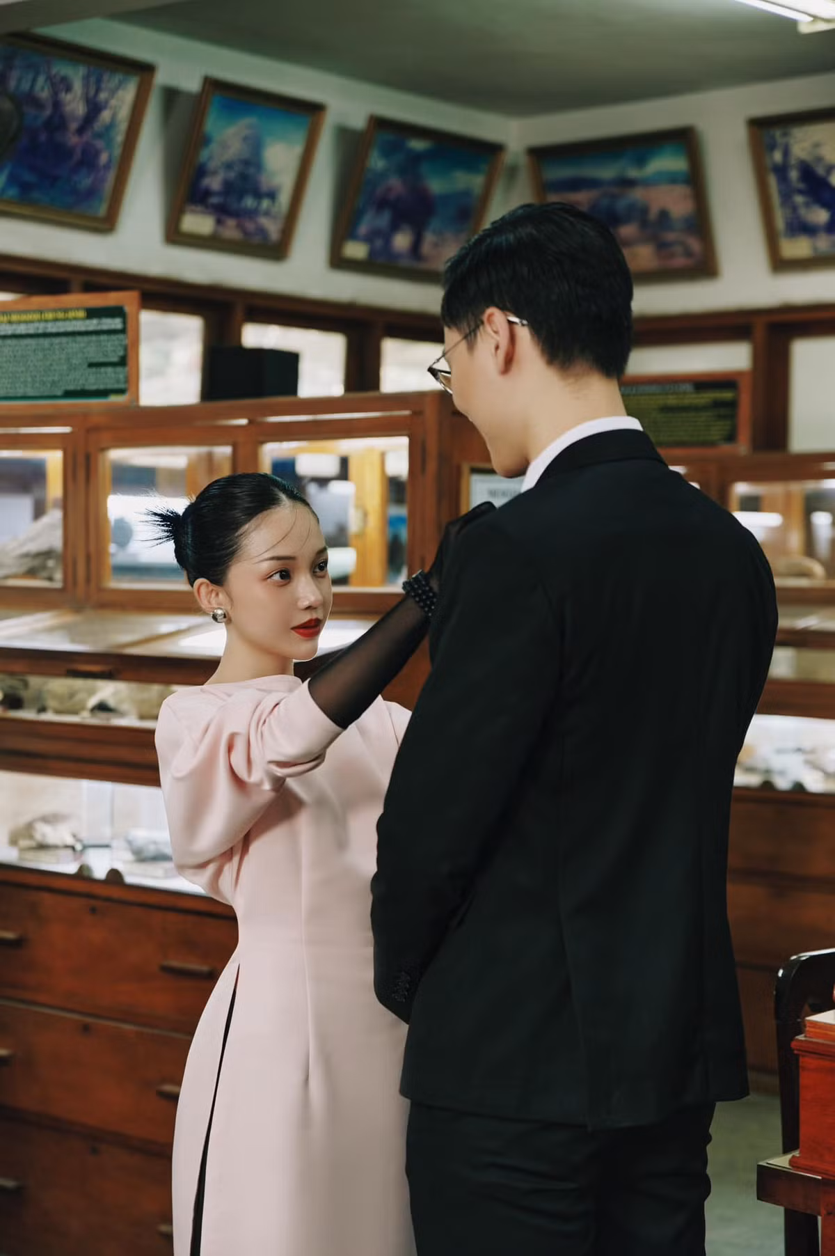 Tất cả những ngày kỉ niệm sau đó, mình luôn là chuẩn bị, từ đồ ăn, quà handmade, cả những món quà giá trị dành cho bạn ý còn bạn ý thì thật sự là đến một bông hoa đều không có" - Linh Ngọc Đàm nhận thấy bản thân không được trân trọng.