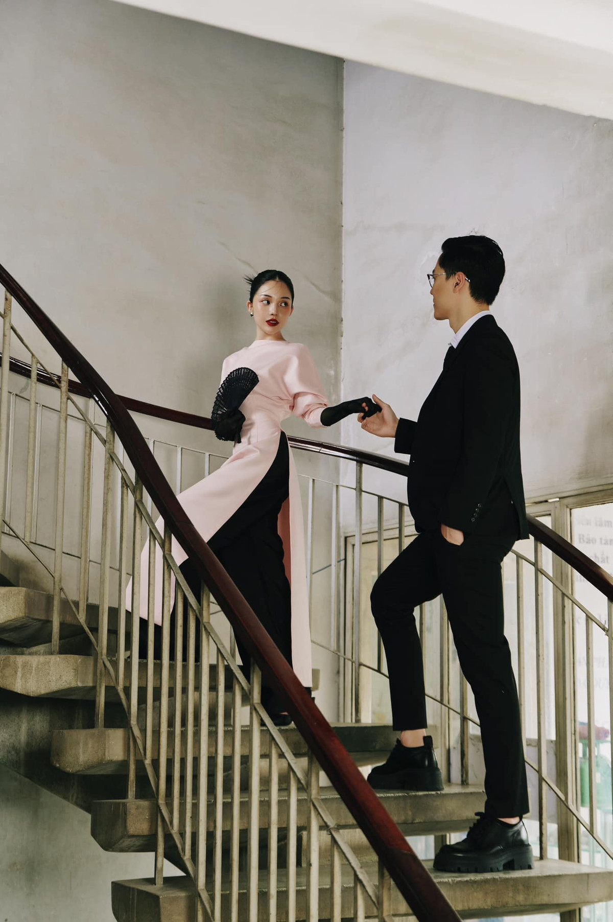 Câu chuyện đến nay mới được chính chủ chia sẻ khiến dân tình có phần ái ngại: "Hiểu chuyện thường thiệt thòi".