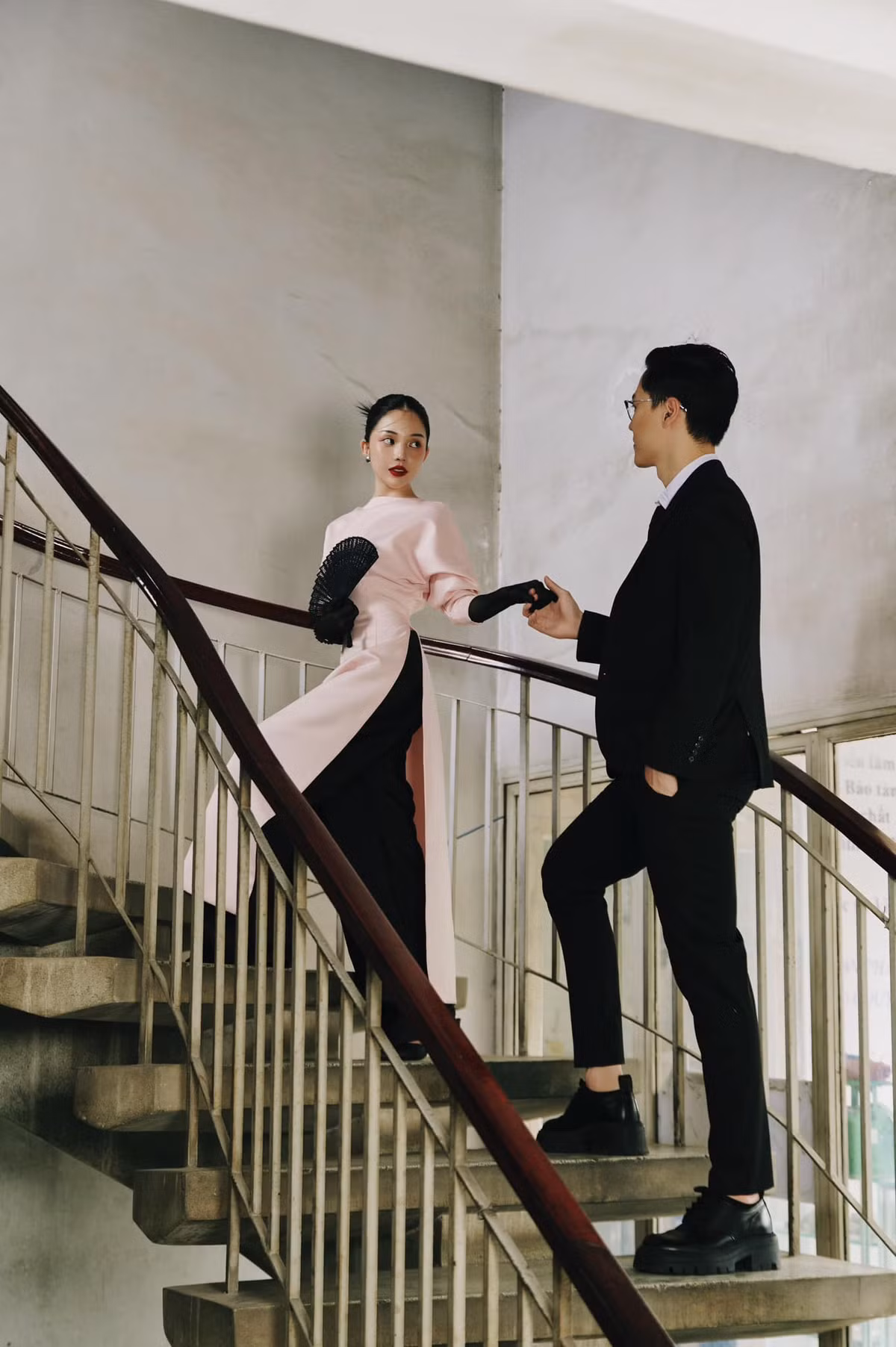 Câu chuyện đến nay mới được chính chủ chia sẻ khiến dân tình có phần ái ngại: "Hiểu chuyện thường thiệt thòi".