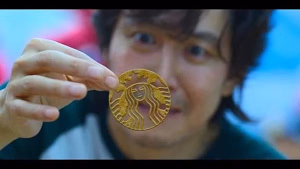 Theo tìm hiểu, trò chơi "tách kẹo" nằm trong bom tấn phim sinh tồn xứ Hàn - Squid Game (Trò chơi con mực).