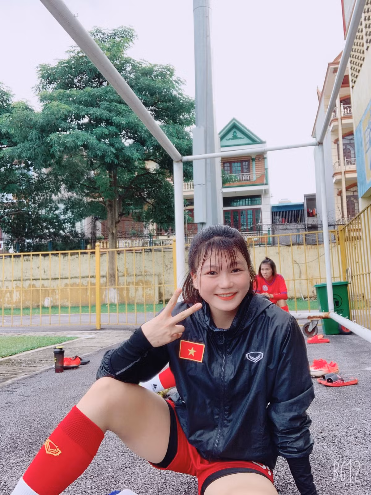 Tiền đạo sinh năm 2002 từng cùng đội tuyển nữ Việt Nam thi đấu giao hữu tại Pháp trong quãng thời gian "ăn cơm tuyển".