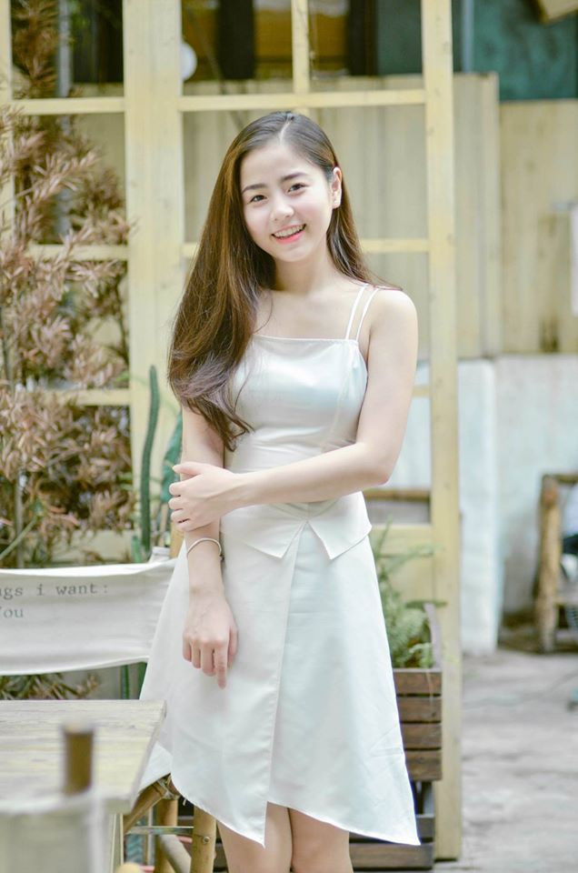 Không chỉ được biết đến là hot girl nổi tiếng xứ Thanh, Nam Thương còn được biết đến với vai trò vợ của hot boy Ba Duy và mẹ của bé Đậu một hiện tượng mạng nhí mới nổi trên MXH.