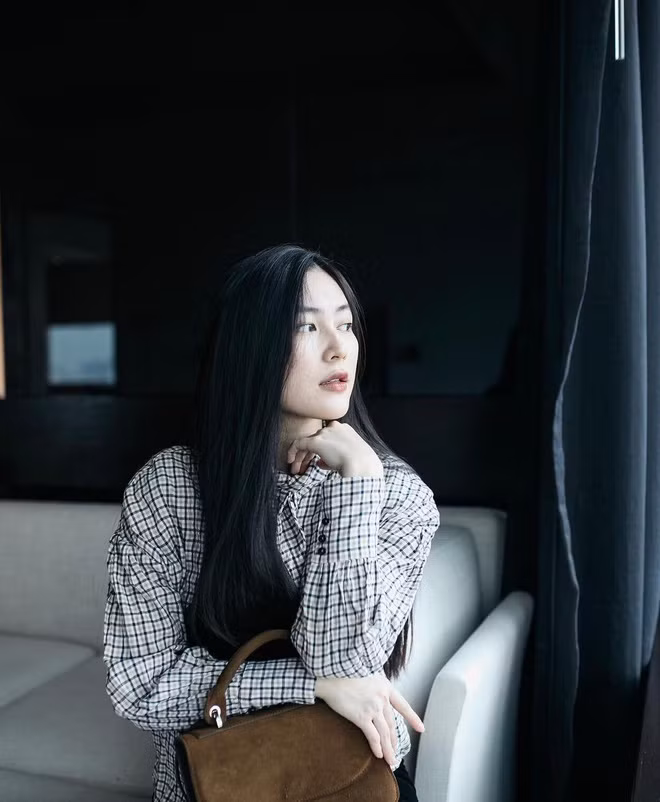 Sau hành trình chu du khắp mọi miền thế giới, Helly trở về Việt Nam, sống thuần chay, ăn chay trường và là người hoạt động môi trường tích cực.