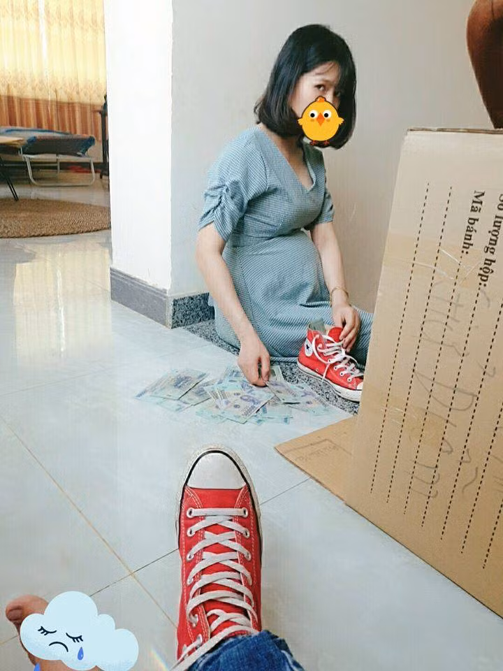 Dưới phần bình luận của bài viết về những màn giấu quỹ đen đỉnh cao của các ông chồng nhưng vẫn bị vợ bắt, hội chị em tiện thể tag chồng hay người yêu mình vào với ý định "dằn mặt".