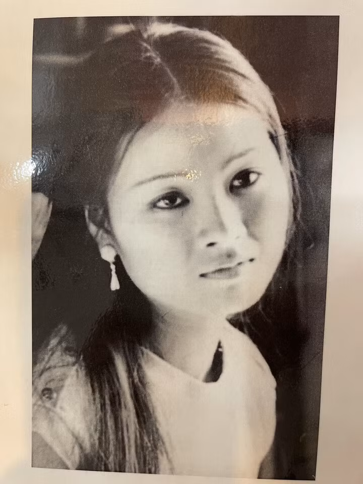 Trong thời gian học tại trường, Nhật Lệ nổi bật bởi nhan sắc xinh đẹp cùng chất giọng thanh lịch chuẩn Hà Nội. Cô được một vài nơi mời chụp ảnh lịch.