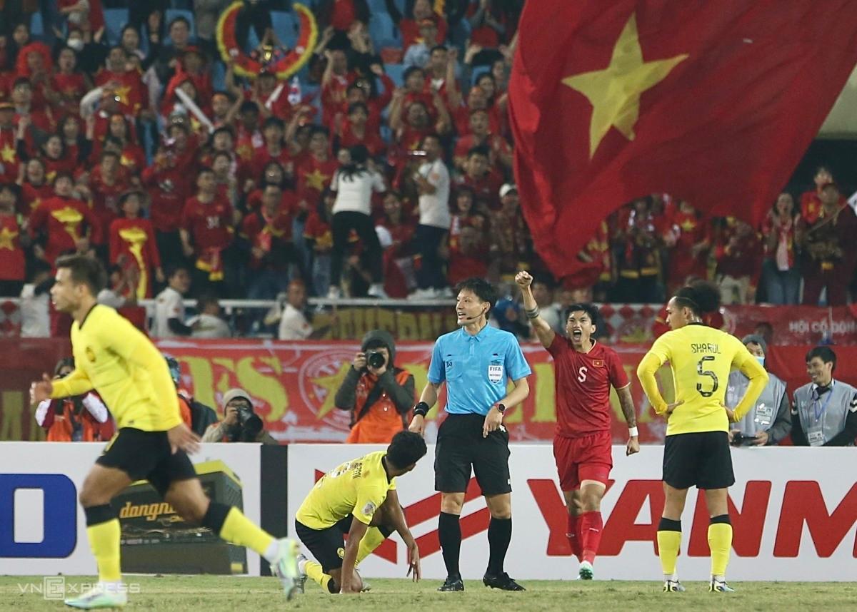 Hiện tuyển Việt Nam đã có được tấm vé vào bán kết, với 3 trận thắng và 1 trận hòa.