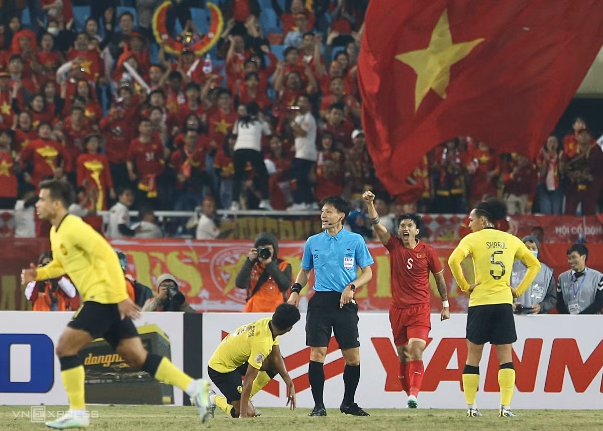 Hiện tuyển Việt Nam đã có được tấm vé vào bán kết, với 3 trận thắng và 1 trận hòa.