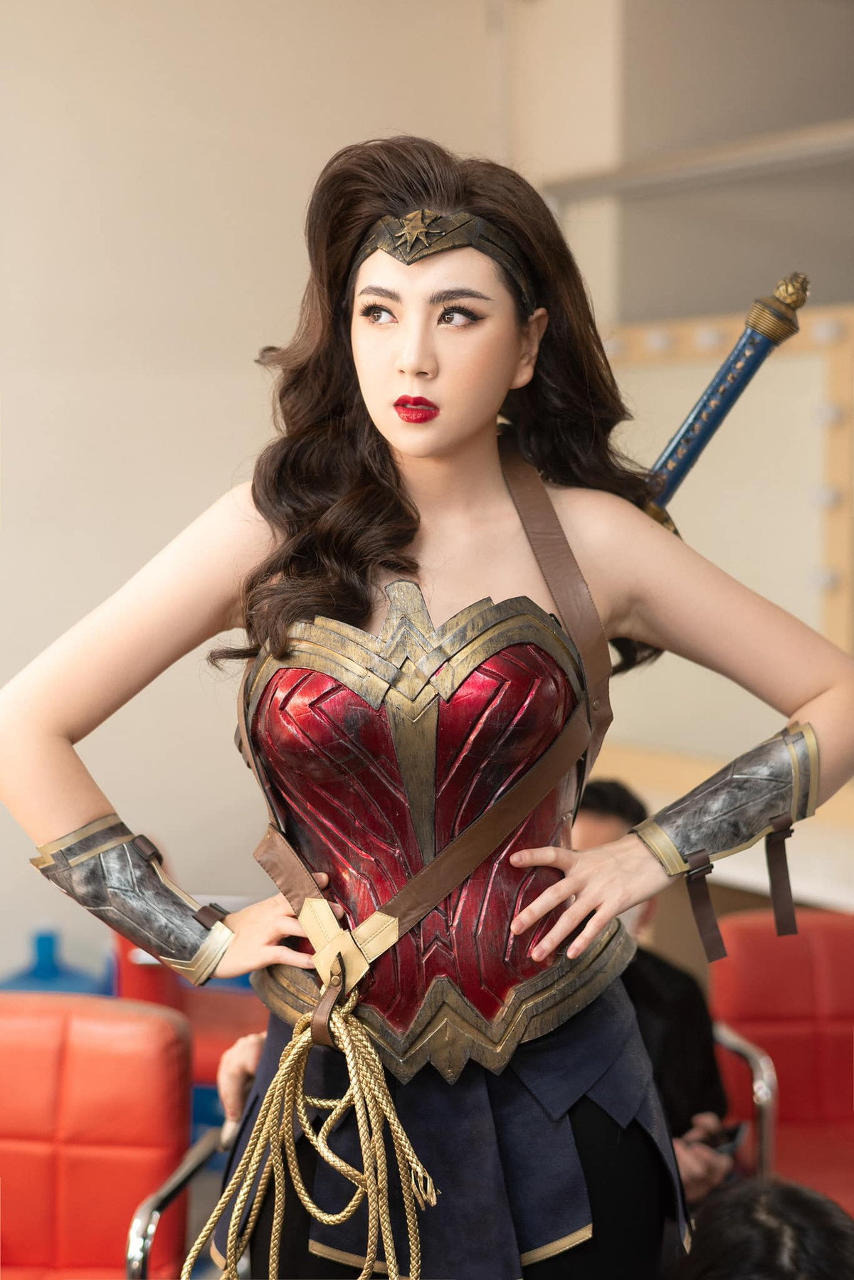 MC Mai Ngọc sinh năm 1990 từng là cô gái thời tiết được yêu thích của VTV.