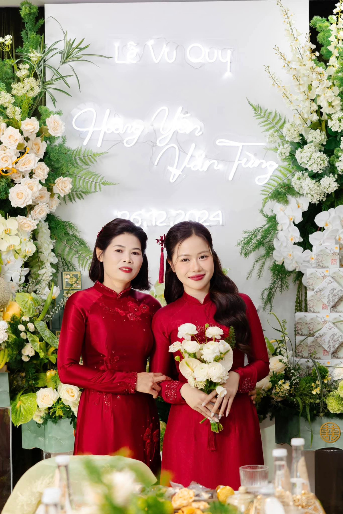 Văn Tùng và Hoàng Yến tổ chức lễ vu quy ngay sau khi xong thủ tục ăn hỏi.