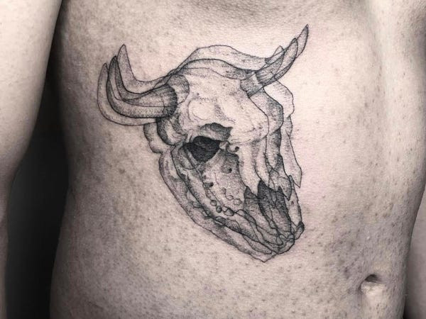 Đến nay, nữ thợ xăm đã thực hiện khoảng 40 tác phẩm mang phong cách mờ này.