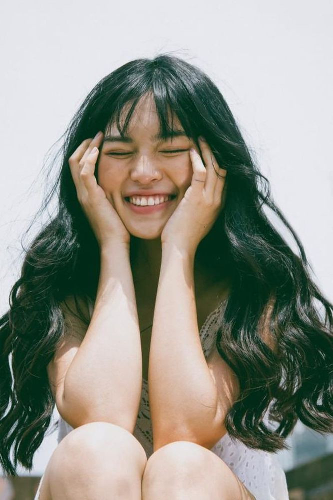 Thời gian qua, hot girl Đỗ Khánh Vân liên tục làm netizen lo lắng từ những thị phi từ trên trời rơi xuống, hay tình trạng sức khỏe không tốt trong mùa dịch. Cũng vì thế mà mỗi hành động bất thường của cô nàng đều được cư dân mạng quan tâm sát sao.