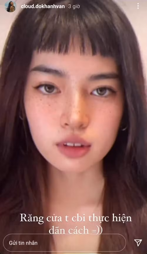 Tuy nhiên vẫn có ý kiến cho rằng gái xinh Mắt Biếc có vẻ hơi "làm quan trọng hoá vấn đề" vì bây giờ mọi người đã bình tĩnh hơn khi đối mặt với COVID-19.