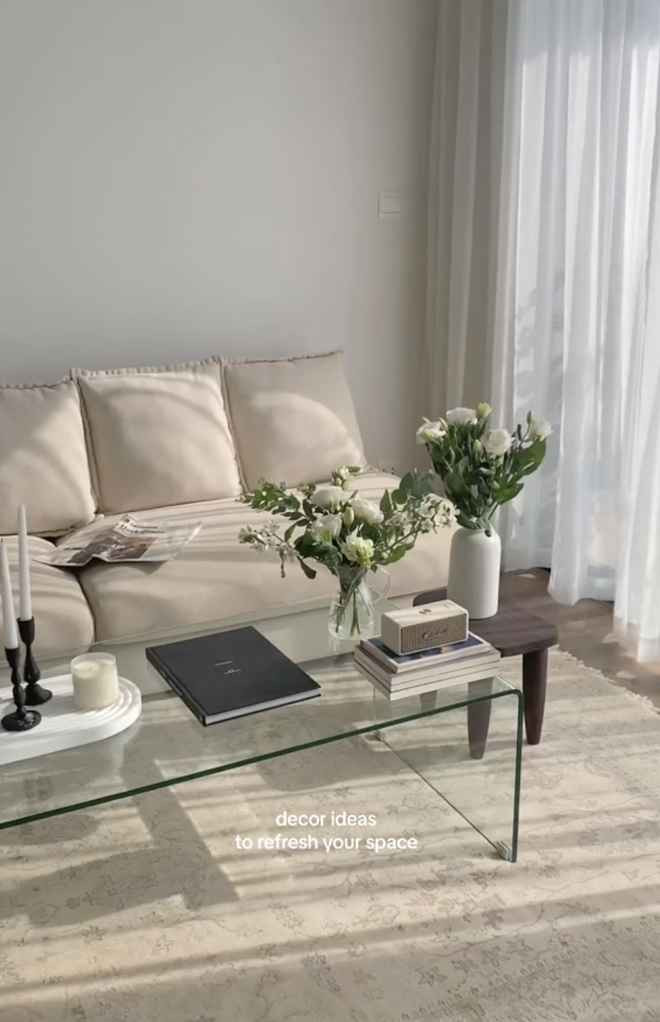 Nhiều người có cùng sở thích với Hà Trúc đều hiểu và cho rằng đây là thú vui “đốt tiền”. Bởi nến thơm thường có giá thành khá đắt và nếu sử dụng liên tục sẽ phải thay đổi thường xuyên.