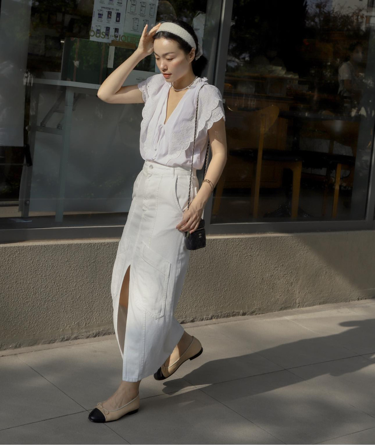 Đáng chú ý, cô có sở thích nấu ăn do vậy căn bếp cũng được ưu ái “lên sóng” nhiều nhất. Hà Trúc từng chia sẻ cô có sở thích dọn dẹp, sắp xếp các vật dụng trong bếp. Miễn sao mỗi ngày phải có sự thay đổi so với vị trí ban đầu, Hà Trúc mới cảm thấy thoải mái.