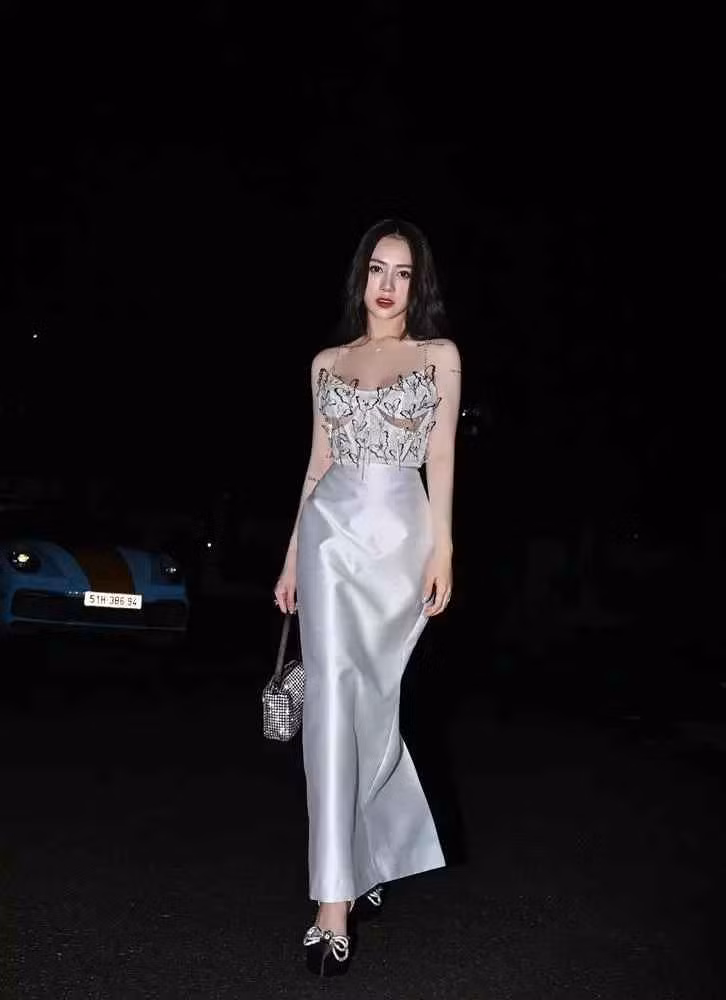 Hình ảnh chiếc mũi bà xã Tâm Nguyễn sau 1 tháng can thiệp.