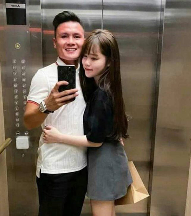 Trong khi đó, tài khoản Instagram của Quang Hải và Huỳnh Anh vẫn còn theo dõi qua lại.