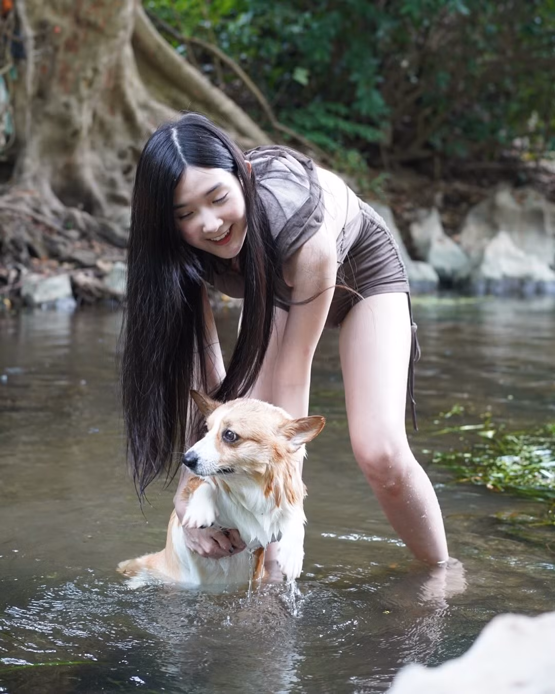 Thời gian gần đây, người hâm mộ không còn thấy Bizcuitbeer livestream game thường xuyên như trước. Thay vào đó, cô nàng đăng tải hình ảnh, video đi du lịch nhiều nơi với những trải nghiệm thú vị.