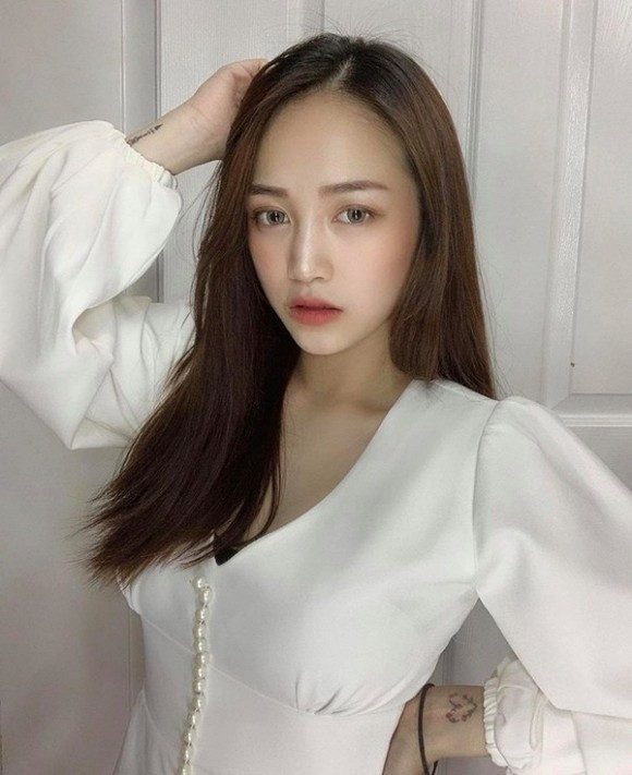 Joyce Phạm tổ chức đám cưới hoành tráng như trong cổ tích vào tháng 9/2019. Chưa đầy 7 tháng lên xe hoa, con gái Minh Nhựa chính thức đón quý tử đầu lòng cách đây chưa lâu.