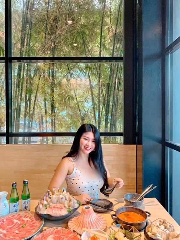 Trên trang cá nhân, Sueanne Kang cũng dành khá khá "đất" để khoe về cậu con trai.