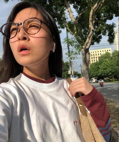 Thậm chí, admin của page có lượng tương tác khủng trên MXH còn dành hẳn một bài đăng để "xướng tên" Thảo Tâm và ngay lập tức trở thành tâm điểm chú ý và bình luận khá vui của netizen.