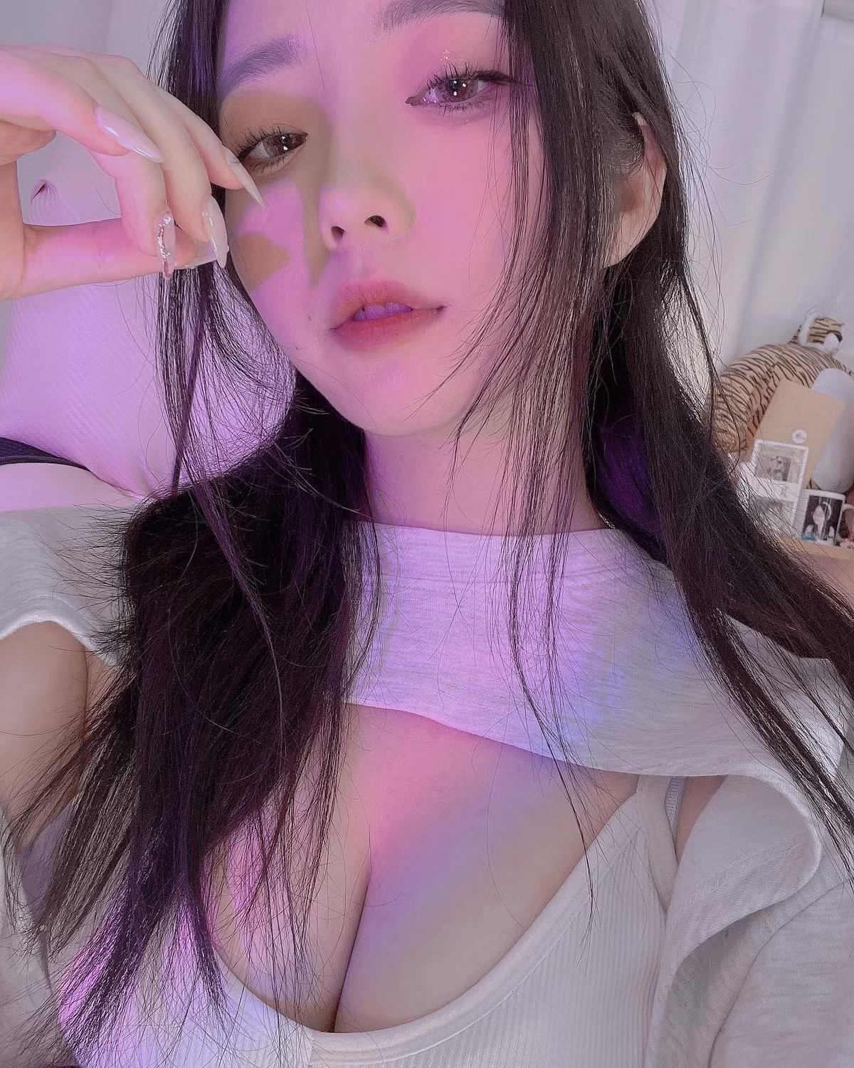 Nàng hot girl sở hữu nhan sắc khá mặn mà