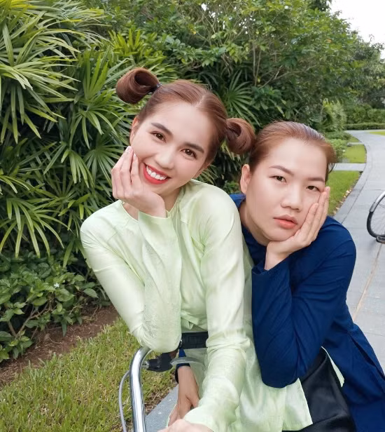 Ở với Ngọc Trinh nhiều, trông Thuý Kiều cũng có khí chất trong từ lời ăn tiếng nói cho đến những bức ảnh trên MXH.