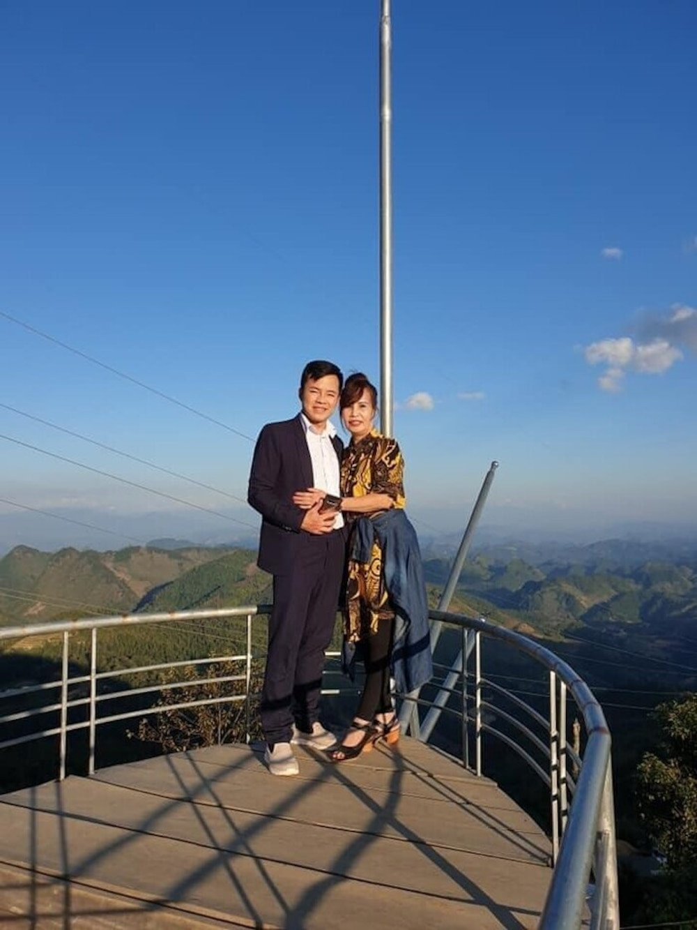 Được biết, kênh YouTube này đã được hai vợ chồng "cô dâu 62 tuổi" lập lên khá lâu. Tuy nhiên đến bây giờ, các clip mới được đăng tải đều đặn.