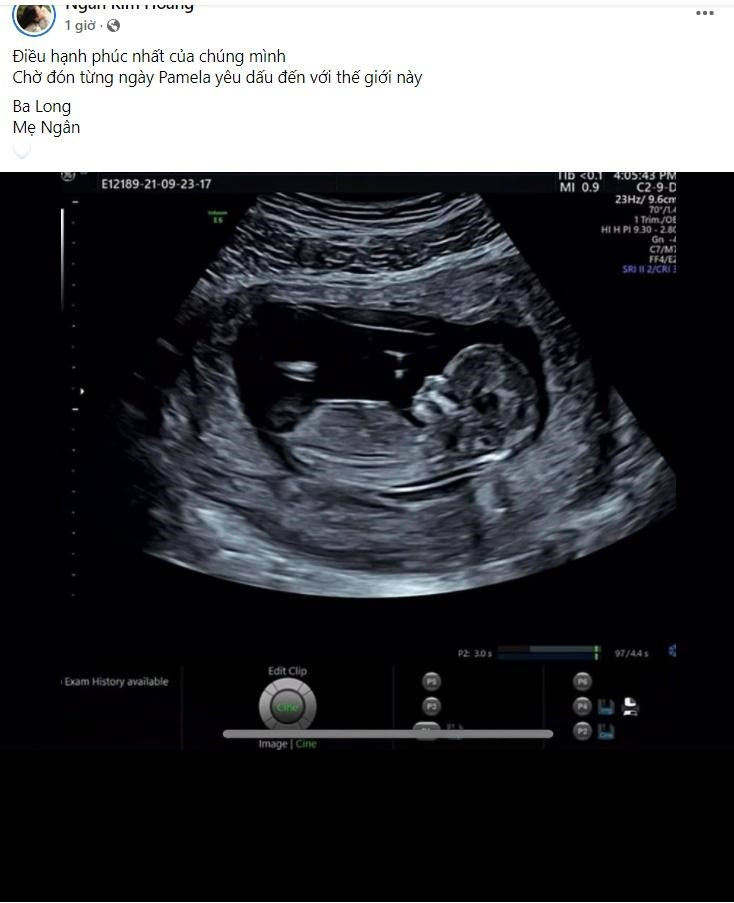 Trong ngày đầu tiên của năm mới, ít phút trước hot girl Salim gây chú ý khi khoe sắp lên chức.