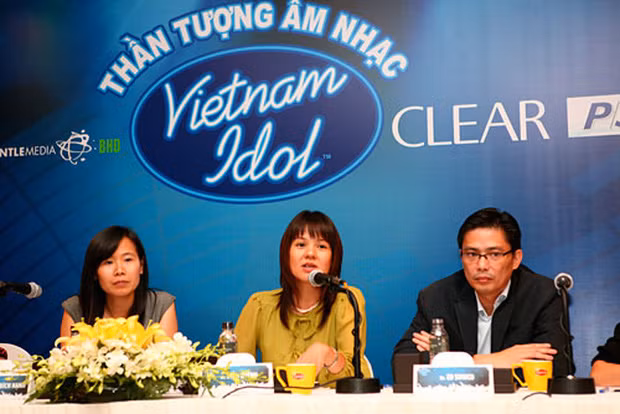 Năm 2010, Diễm Quỳnh làm giám khảo Vietnam Idol mùa thứ 3, năm tìm ra hiện tượng Uyên Linh.