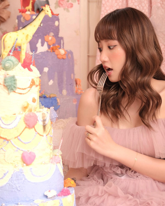 Loạt ảnh của hot TikToker Khánh Huyền đã nhận về rất nhiều phản ứng tích cực từ netizen.