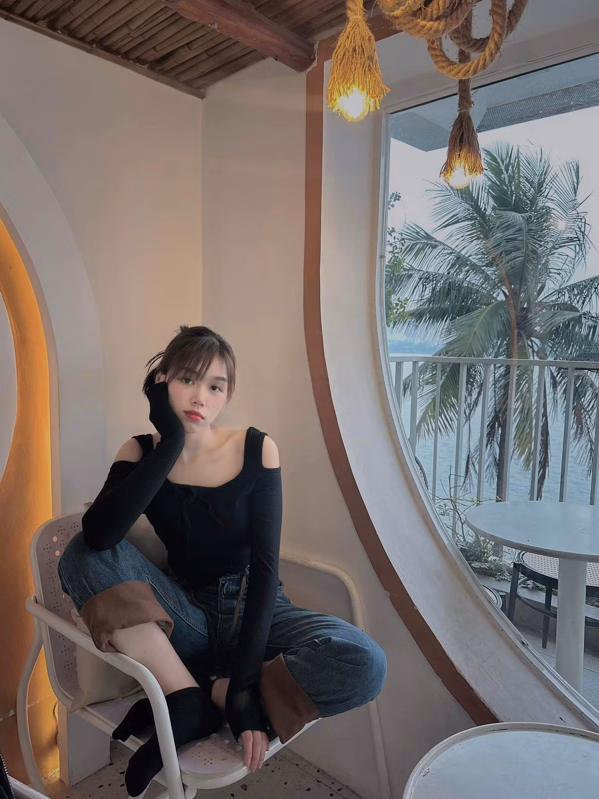 Chính vì vậy, hot girl sinh năm 2001 của tuyển đấu kiếm Việt Nam là gương mặt rất được kỳ vọng để giành HCV trên đất Campuchia tới đây.