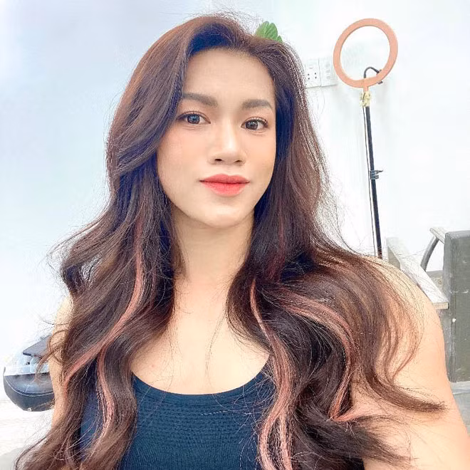 Tại thời điểm đó, bức ảnh của cô cũng gây xôn xao mạng xã hội và Ny Ny đọc được rất nhiều bình luận thích thú của cộng đồng mạng.