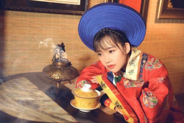 Phạm Thị Thủy Tiên (sinh năm 1990) hiện là chủ nhân kênh TikTok Vẽ kể chuyện lịch sử.