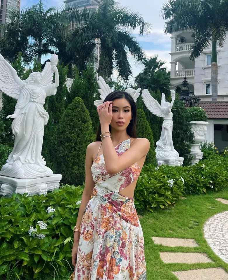 Mới đây trên Instagram cá nhân, Tiên Nguyễn đã cập nhật loạt ảnh mới. Phải lâu lắm rồi, rich kid Sài thành mới show ảnh về bản thân.