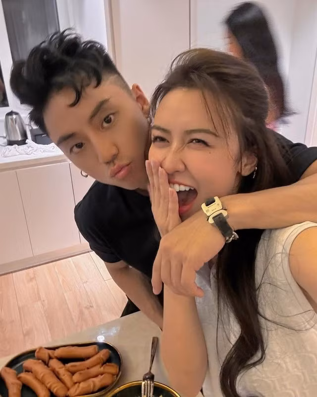 Sau đó, Quyên Qui cũng tiết lộ sẽ cho bản thân xoã mấy hôm vì tâm trạng không tốt.