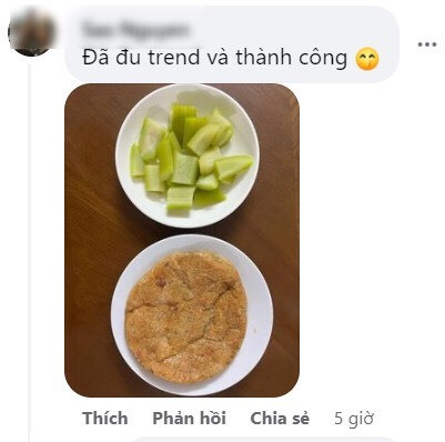 Song, không biết do lỗi từ đâu mà dù đứng nấu rất lâu, thành phẩm “đu trend” của anh chồng lại thành món cháo đen nhão nhoẹt.