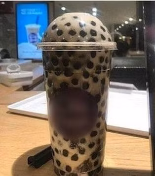 Vì ở làng xã quy mô không quá xa, chính Yến Phương cũng đi ship cho khách, mỗi lần chỉ cần đi 1 vòng là đủ giao cho tất cả.