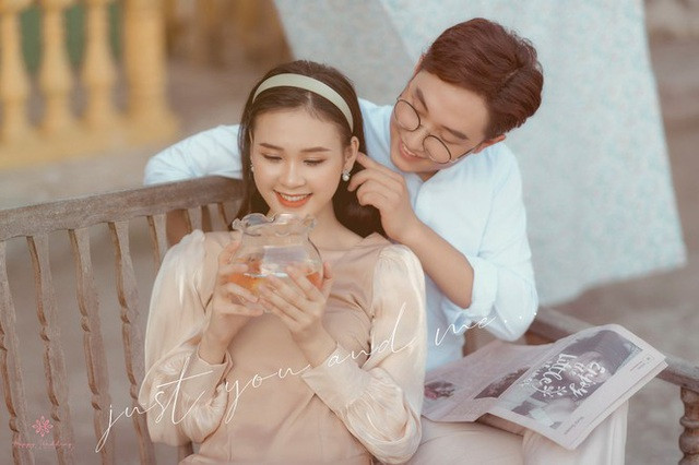 Nguyễn Thảo Vi được biết đến với danh hiệu Á khôi Sinh viên Việt Nam 2018, đồng thời là Hoa khôi Sinh viên Nghệ An. Không chỉ có ngoại hình xinh xắn mà cô nàng sở hữu thành tích học tập vô cùng khủng.