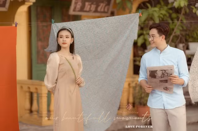 Thảo Vi sinh ra và lớn lên ở Hòa Bình, nhưng lại theo học Đại học ở Vinh, cuộc sống xa nhà cũng như việc học tập dường như đã khiến bản thân cô trở nên tự lập hơn rất nhiều.