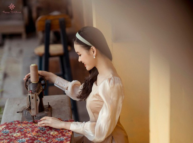 Bên cạnh việc học cùng làm người mẫu ảnh, Thảo Vi cũng đang muốn lấn sân sang nghề streamer vì khá mê chơi game.