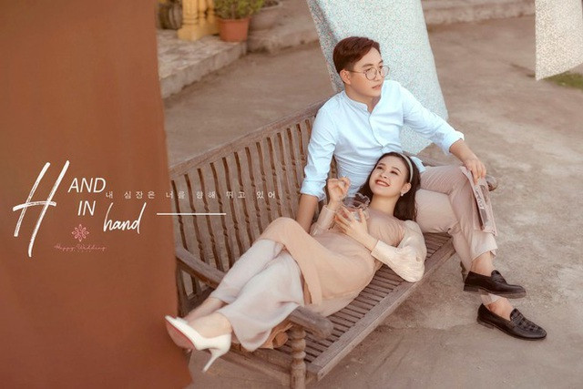 Bên cạnh những giờ học trên giảng đường, Vi cũng đi làm thêm và đặc biệt là nhận làm mẫu ảnh, trước tiên là để kiếm thêm một chút thu nhập, bên cạnh đó cũng là vì đam mê.