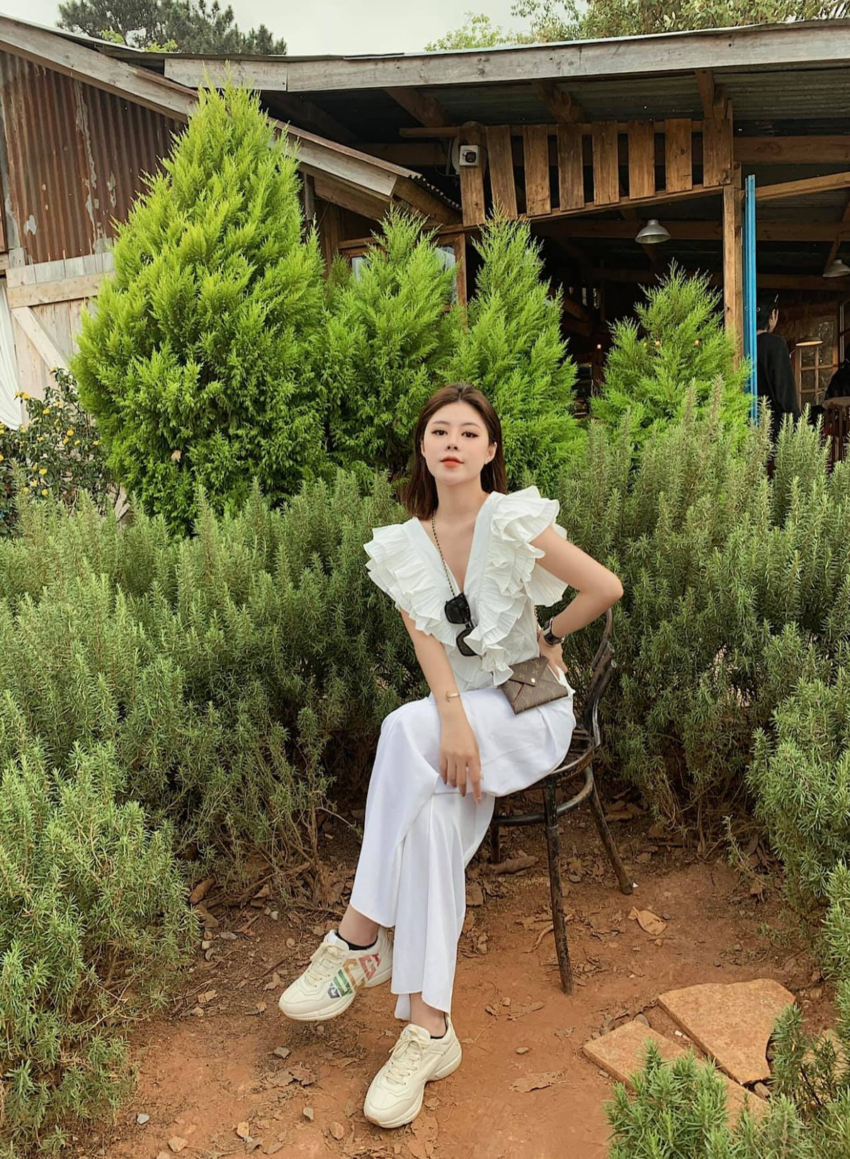 Quan điểm sống của Phương Thảo, không ngừng học hỏi và không ngủ quên trên những gì mình đã đạt được, luôn tìm tòi và nâng tầm hiểu biết để trở thành người có giá trị và được tôn trọng", coi trọng việc học để nâng tầm giá trị của bản thân.