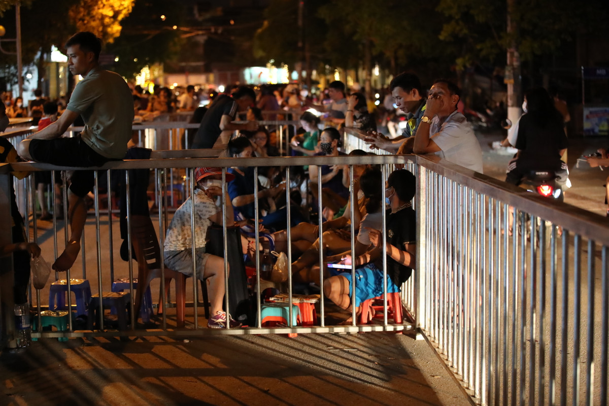 Trận chung kết bóng đá nữ SEA Games 31 có sự góp mặt của đội chủ nhà Việt Nam gặp Thái Lan khiến cho sức “nóng” của tấm vé trận chung kết liên tục tăng.