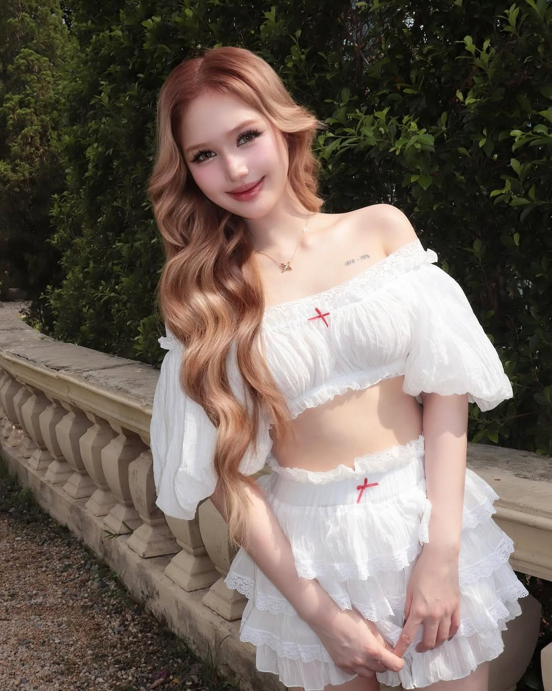 Không những thế, thời điểm hiện tại, Xoài Non còn được chú ý với chuyện tình cảm với Gil Lê sau đổ vỡ hôn nhân.