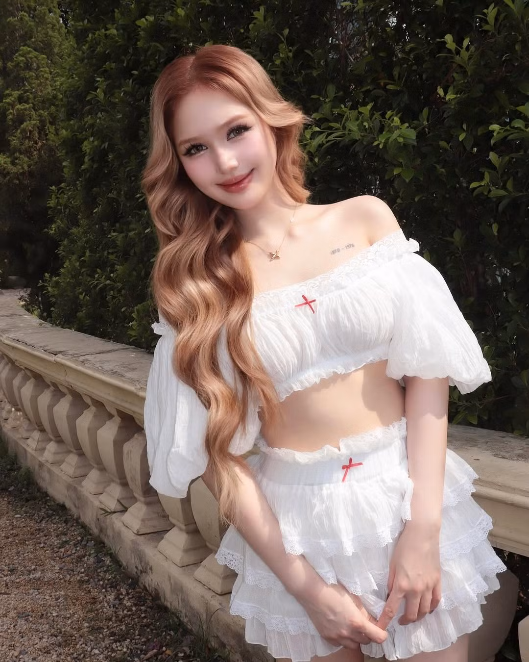 Không những thế, thời điểm hiện tại, Xoài Non còn được chú ý với chuyện tình cảm với Gil Lê sau đổ vỡ hôn nhân.