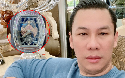 Một phần nhỏ bộ sưu tập "nhà" đeo tay của đại gia Đức Huy.