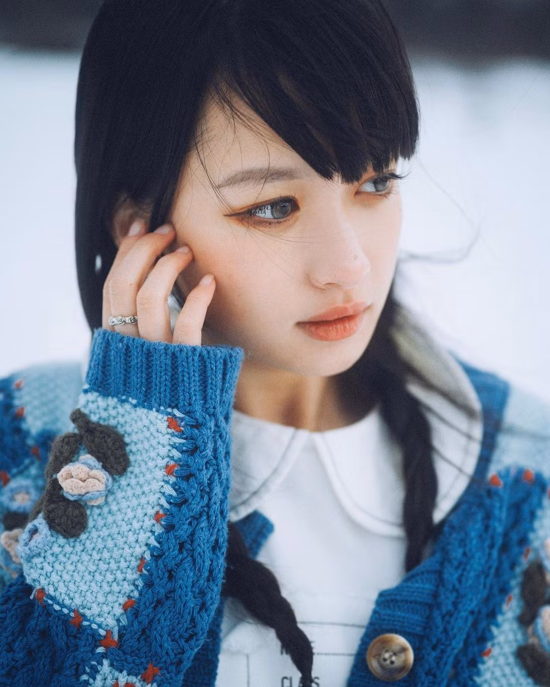 Cùng với đó là khuôn miệng nhỏ căng mỏng như trái anh đào và làn da trắng hồng mịn màng không tỳ vết. Tổng hòa chung đã giúp Susan trở thành cái tên nổi tiếng trên MXH.