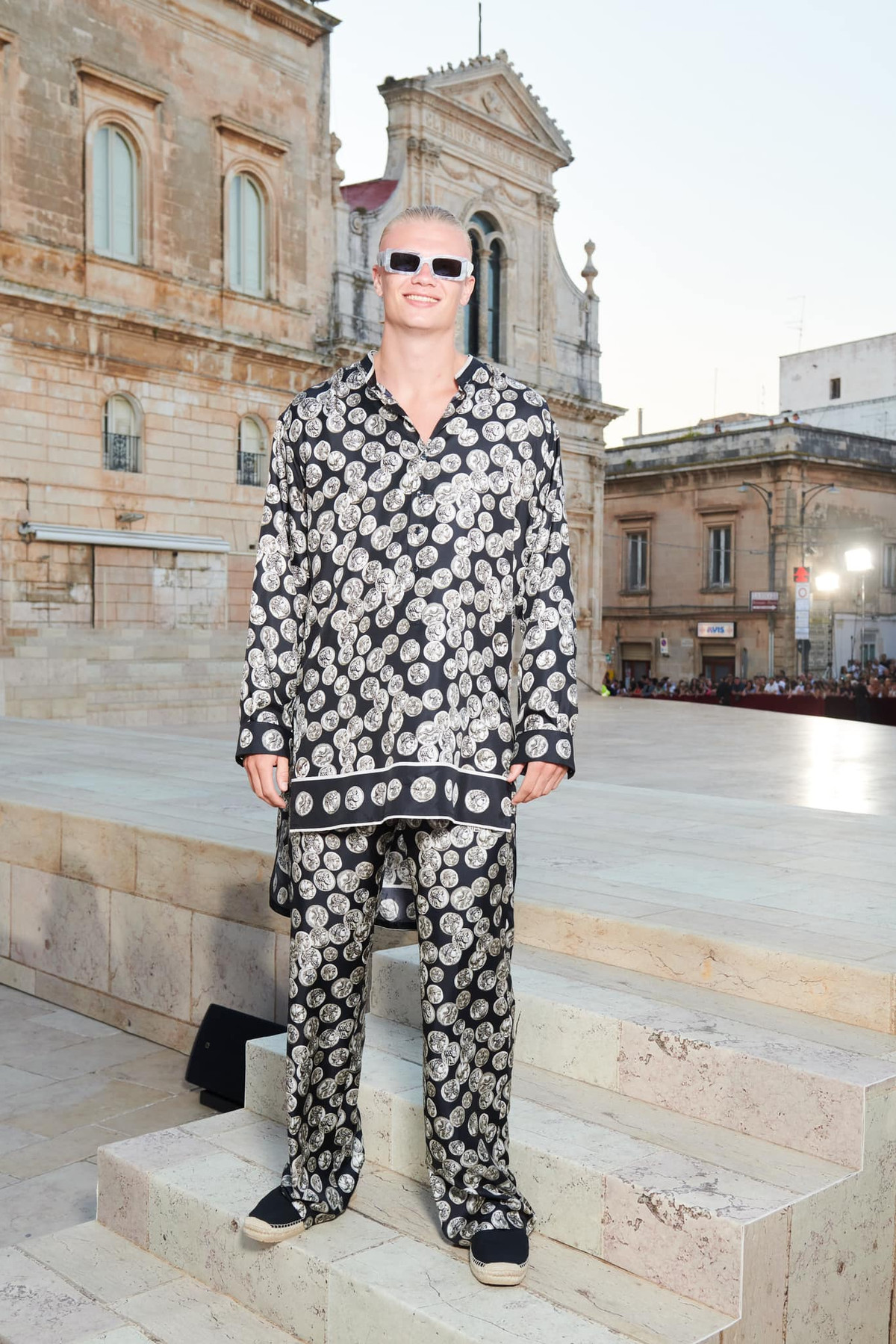 Tính riêng trong năm 2023, Haaland đang có 50 bàn thắng cấp câu lạc bộ lẫn đội tuyển quốc gia, chỉ kém Harry Kane và Kylian Mbappe khi cả cùng có 52 bàn thắng.